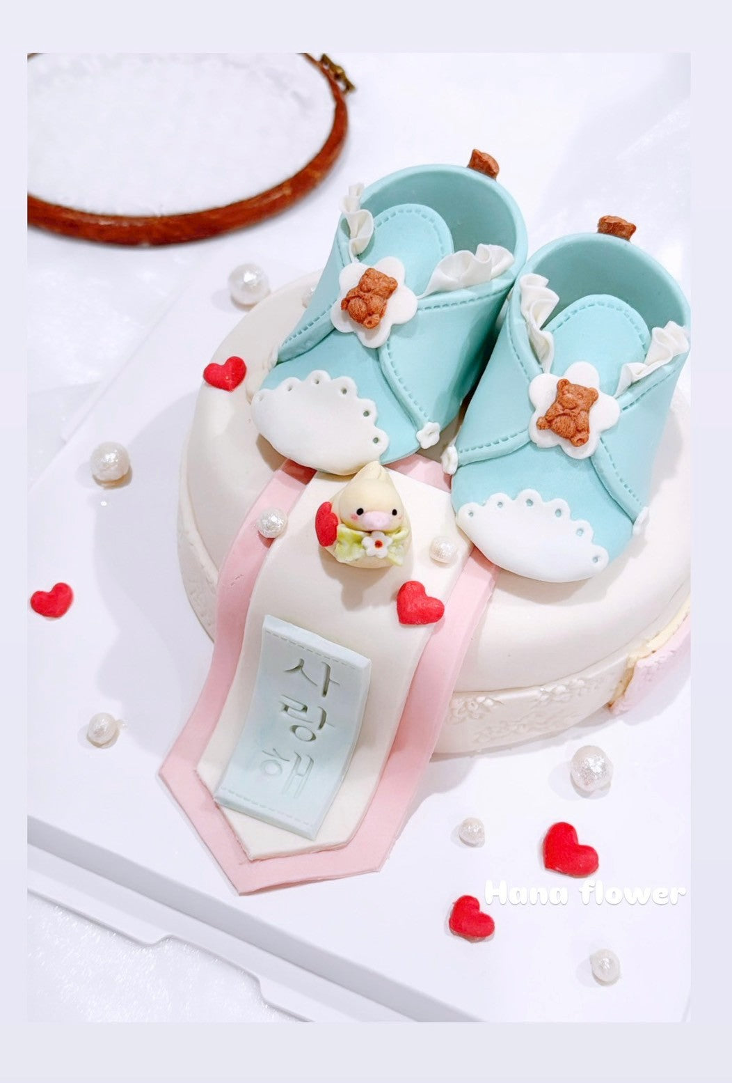 1day baby shoues cake